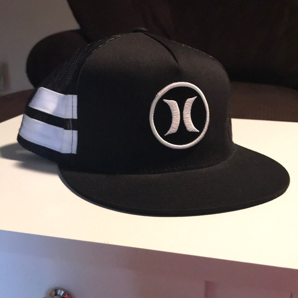 Men’s Hurley hat